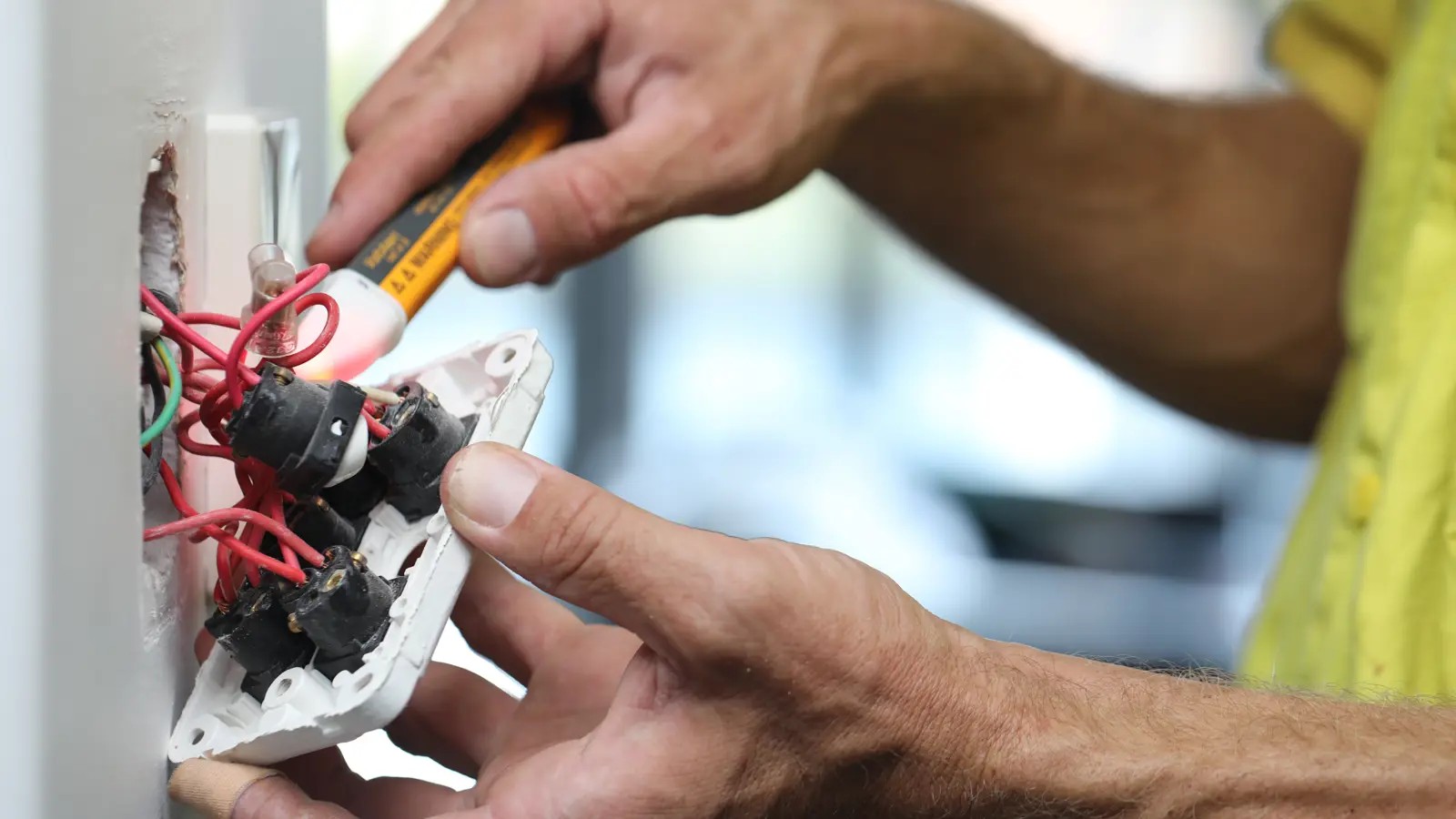 Grove Spark switchboard electrician Pymble